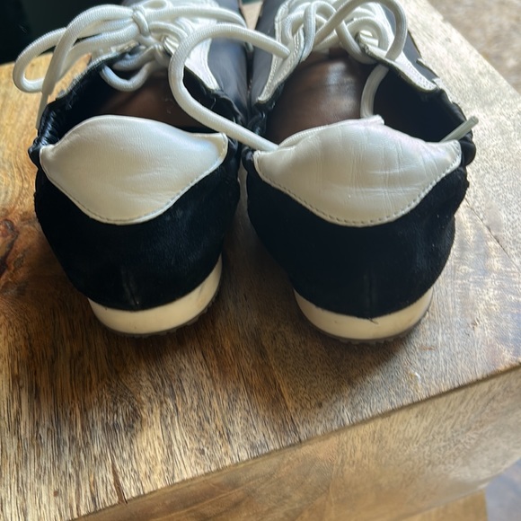 Tory Burch tennis 6.5 - Picture 5 of 7